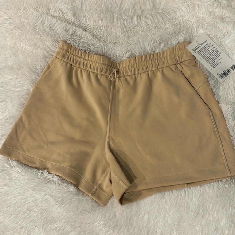 Lululemon Softstreme HR Short 4”